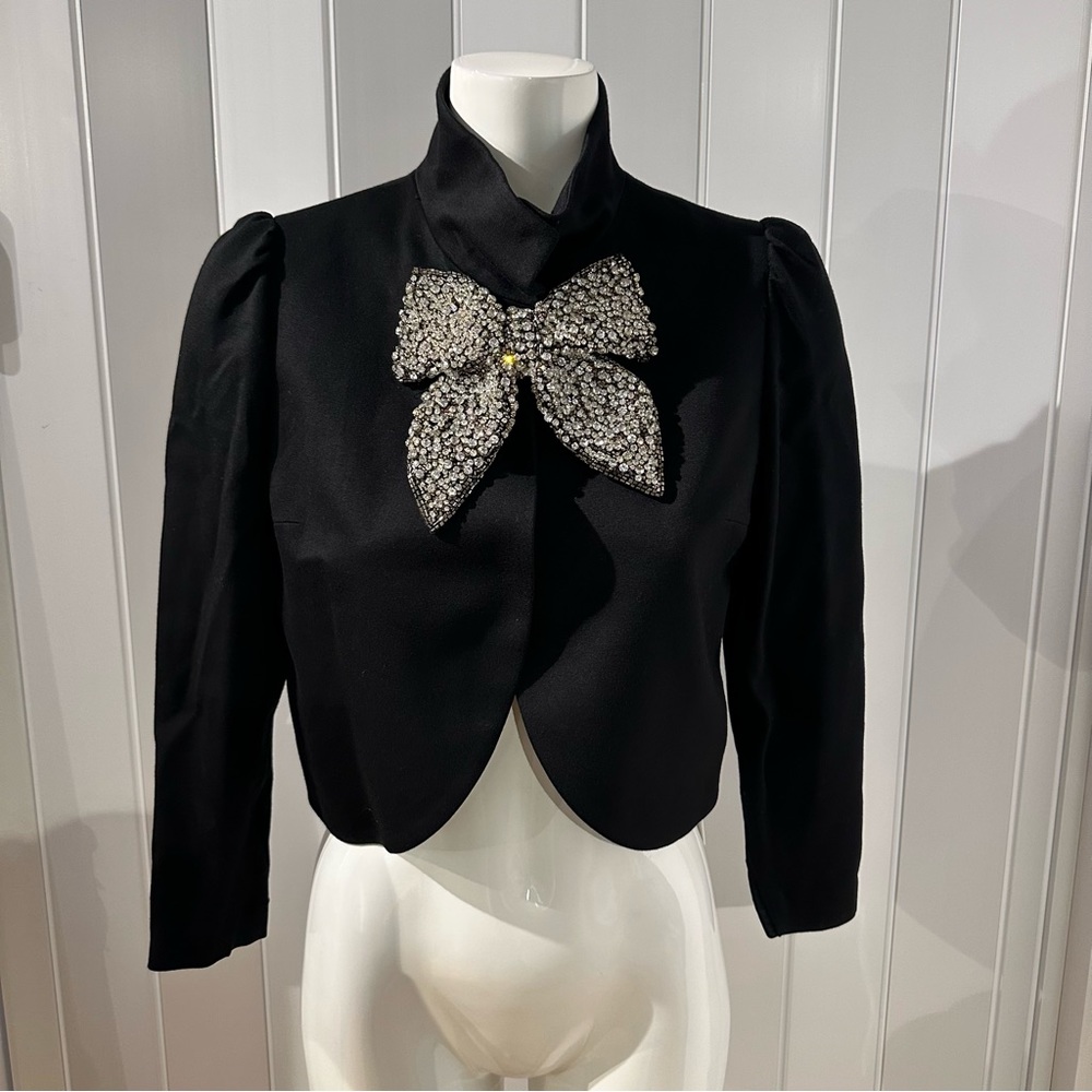 🎀SOLD🎀Alice + Olivia Addison Embellished Bow Cropped Jacket - Picture 7 of 10